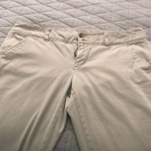 America eagle khaki bootcut size 8 short